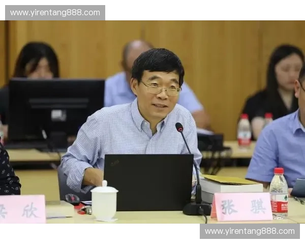 基于裁判沟通系统的赛事管理效率提升与协同优化研究路径分析与实践探索